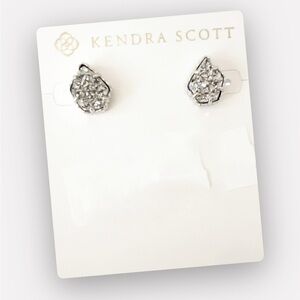 NWT Kendra Scott Tessa
Rhodium Drusy Stud Earrings.